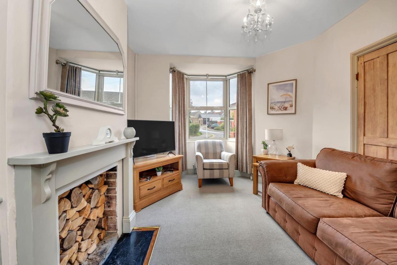 Holiday home Delightful 10 St Martins - 2 Bed, 2 Bathroom With Parking Available Bury St. Edmunds